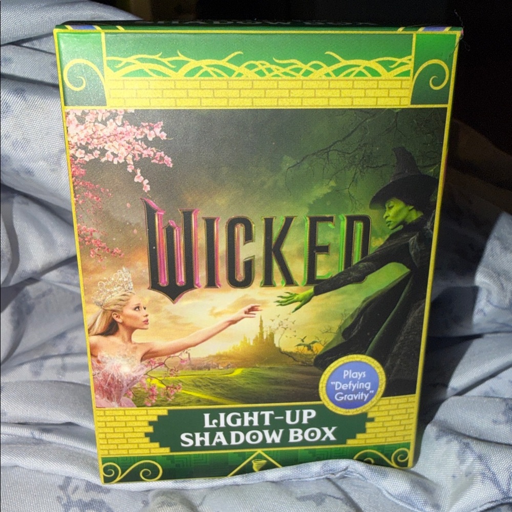 Wicked Light-Up Shadow Box - Picture 6 of 6
